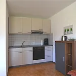 Modern In Sellinghausen With Terrace Apartman