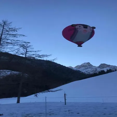 Апартаменты Modern In Sellinghausen With Terrace